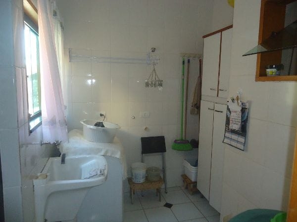 Sobrado à venda com 4 quartos, 300m² - Foto 2