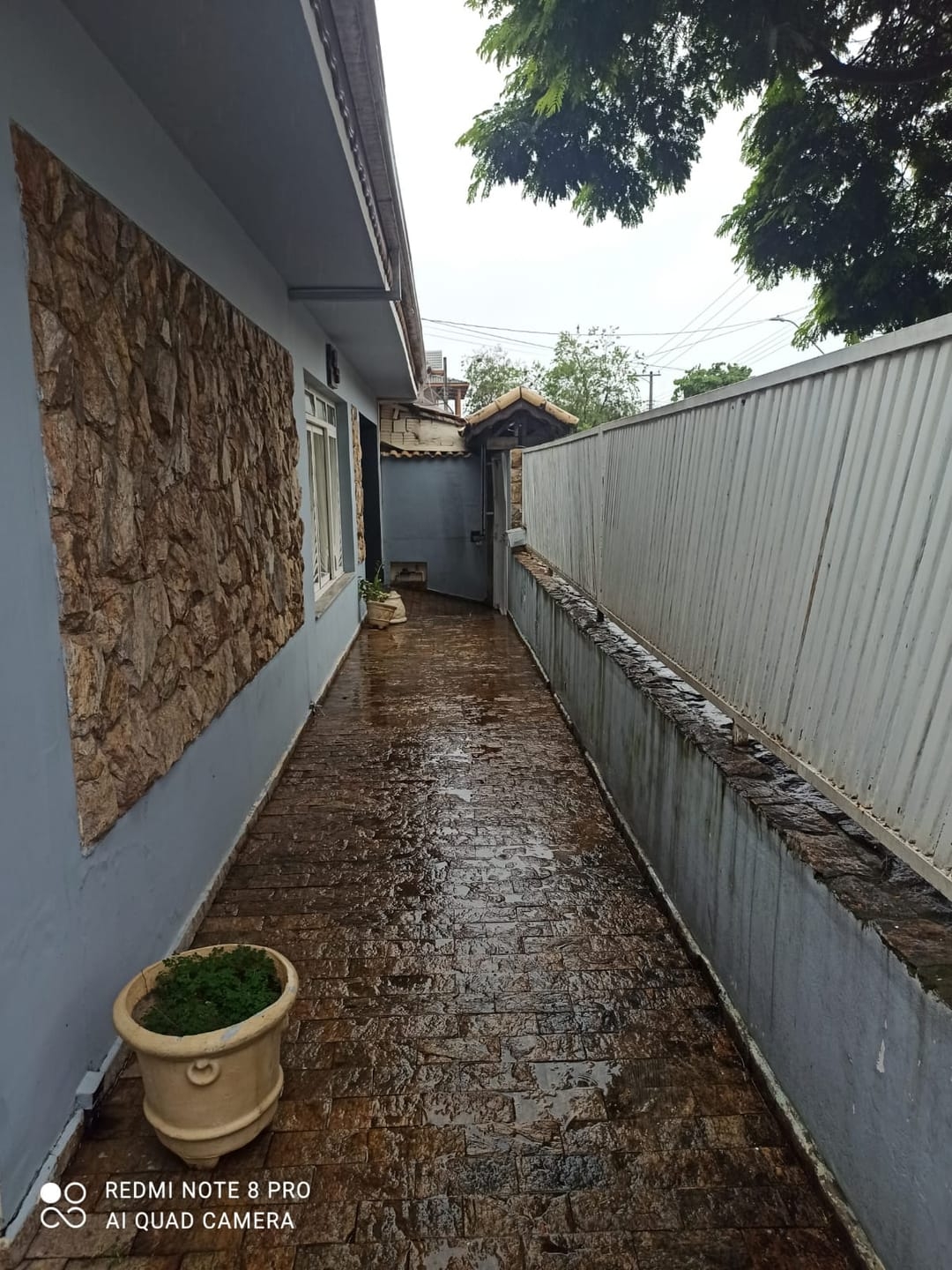 Casa à venda com 3 quartos, 300m² - Foto 1