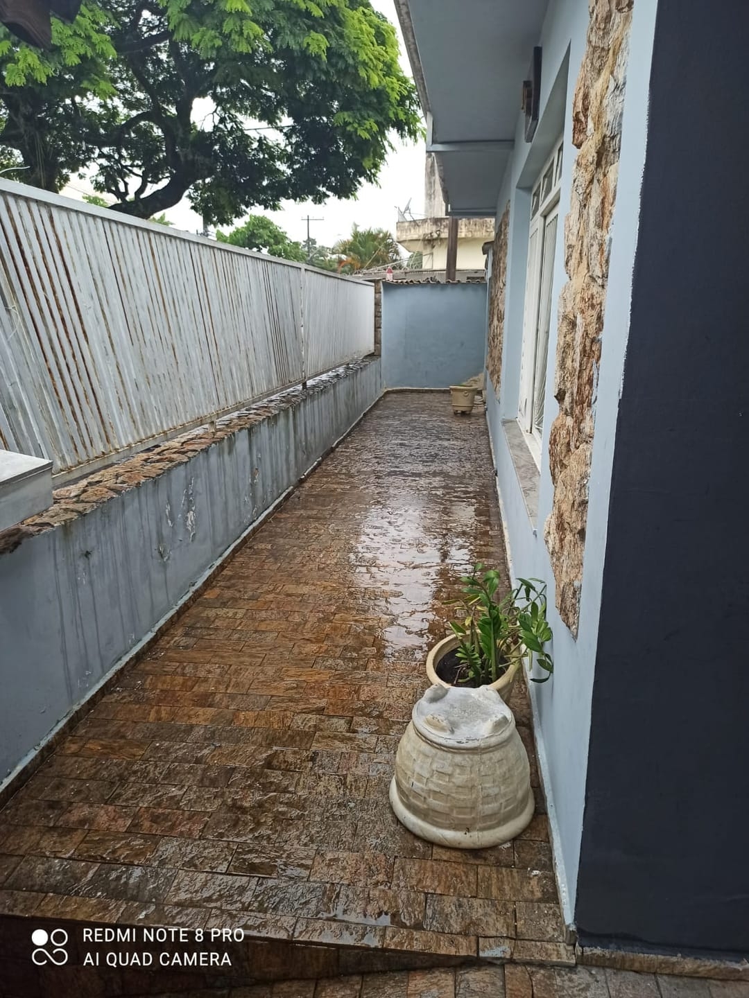 Casa à venda com 3 quartos, 300m² - Foto 2