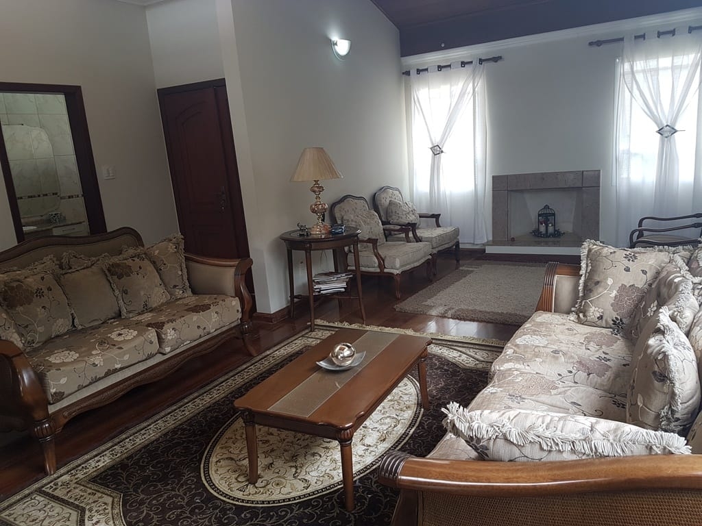 Casa de Condomínio à venda com 3 quartos, 380m² - Foto 4