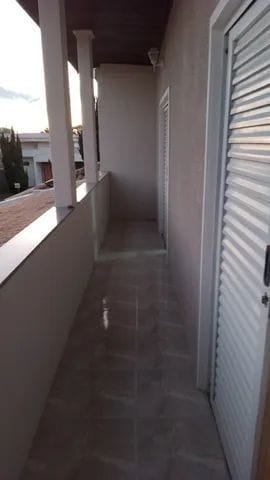 Casa de Condomínio à venda com 4 quartos, 360m² - Foto 2