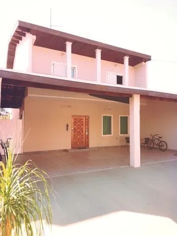 Casa de Condomínio à venda com 4 quartos, 360m² - Foto 1