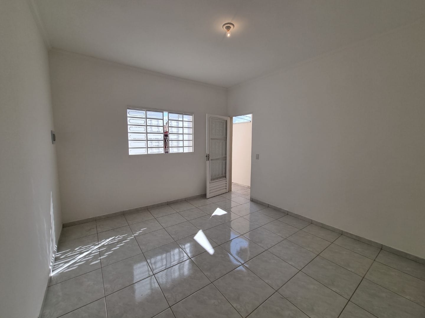 Casa à venda com 2 quartos, 65m² - Foto 51