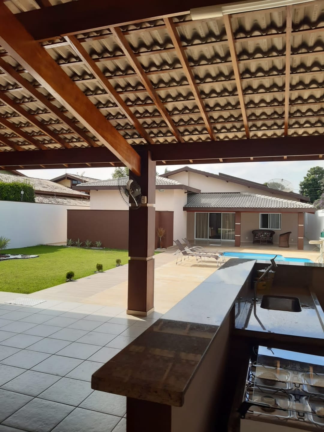 Casa à venda com 3 quartos, 335m² - Foto 30