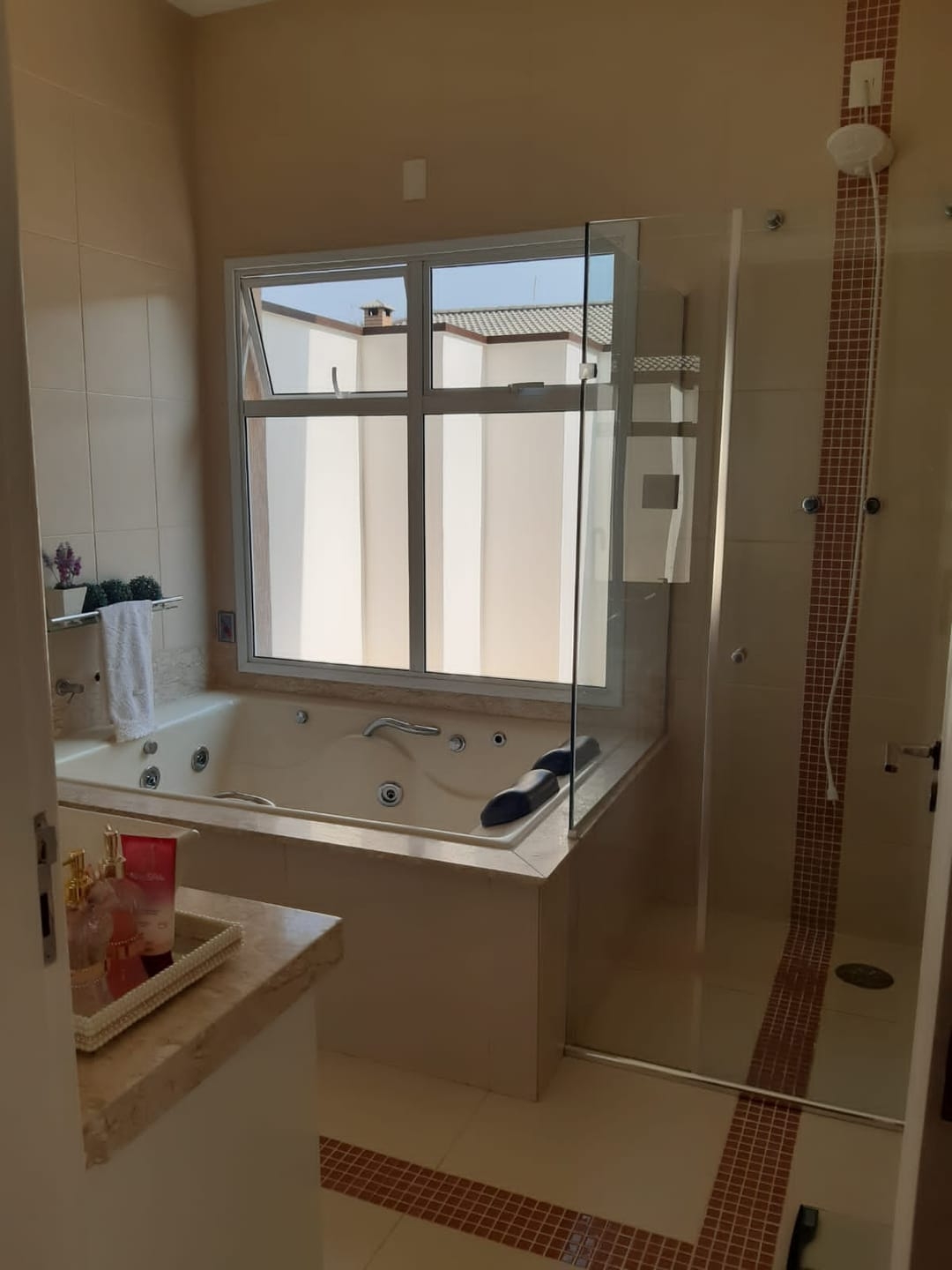 Casa à venda com 3 quartos, 335m² - Foto 32