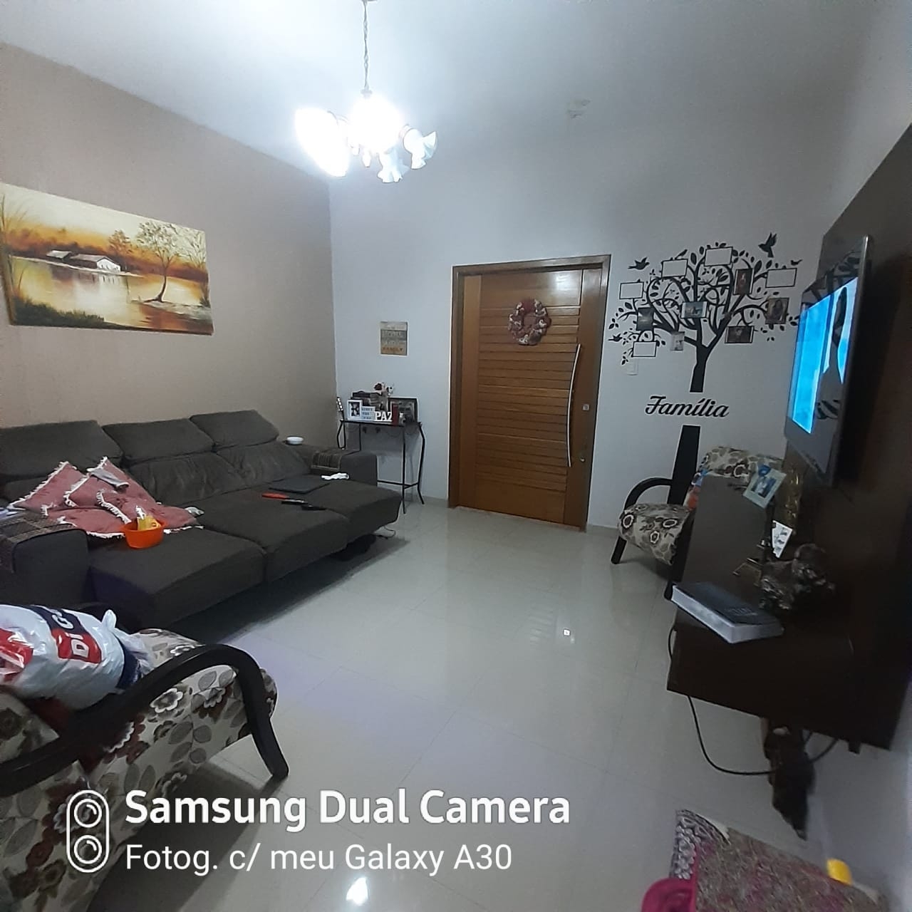 Sobrado à venda com 3 quartos, 219m² - Foto 1