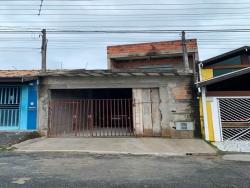 Sobrado para Venda em Pindamonhangaba - 2
