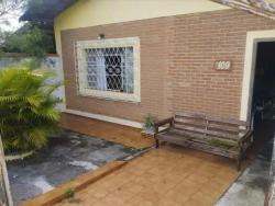 Casa para Venda em Pindamonhangaba - 2