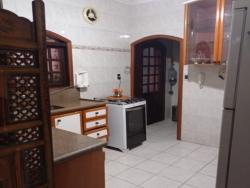 Sobrado para Venda em Taubaté - 2