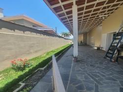 Casa para Venda em Pindamonhangaba - 2