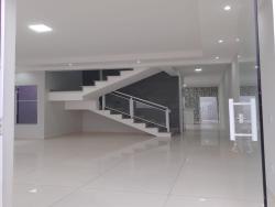 Sobrado para Venda em Pindamonhangaba - 3