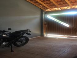 Casa para Venda em Pindamonhangaba - 2