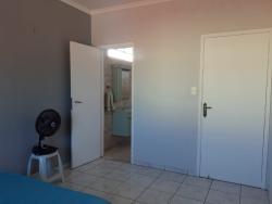 Sobrado para Venda em São José dos Campos - 4