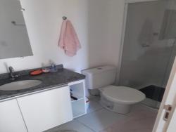 Sobrado para Venda em Pindamonhangaba - 2