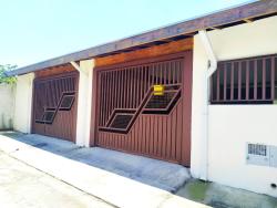 Casa para Venda em Pindamonhangaba - 2