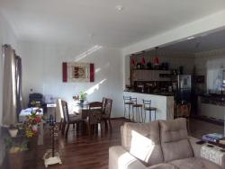 Casa para Venda em Guaratinguetá - 2