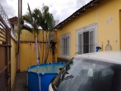 Casa para Venda em Guaratinguetá - 2