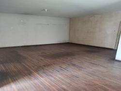 Sobrado para Venda em Pindamonhangaba - 2