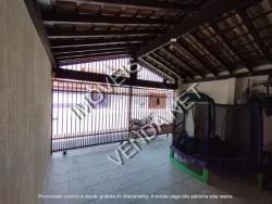 Casa para Venda em Pindamonhangaba - 2