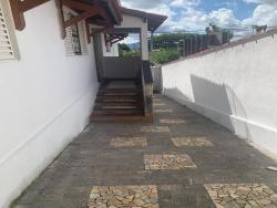 Casa para Locação em Pindamonhangaba - 3