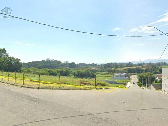 Venda em Parque São Domingos - Pindamonhangaba