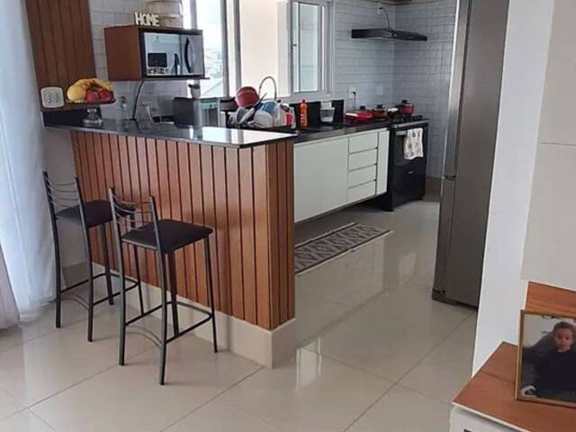 Casa para Venda em Guaratinguetá - 2