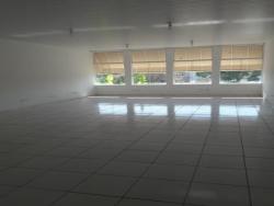 Sala para Locação em Pindamonhangaba - 2