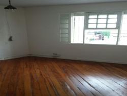 Salão Comercial para Venda em Guaratinguetá - 4