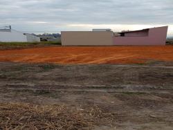 Terreno para Venda em Pindamonhangaba - 2