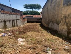 Terreno para Venda em Pindamonhangaba - 2