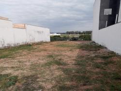 Venda em Residencial Parque das Palmeiras - Pindamonhangaba