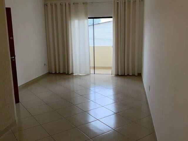 Apartamento para Venda em Pindamonhangaba - 2