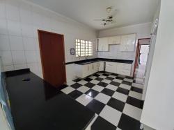 Sobrado para Venda em Taubaté - 3