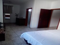 Casa para Venda em Pindamonhangaba - 2