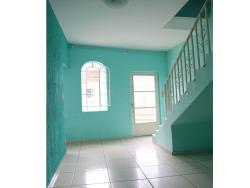 Casa para Venda em Guaratinguetá - 2