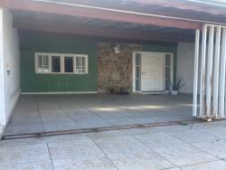 Casa para Venda em Pindamonhangaba - 2