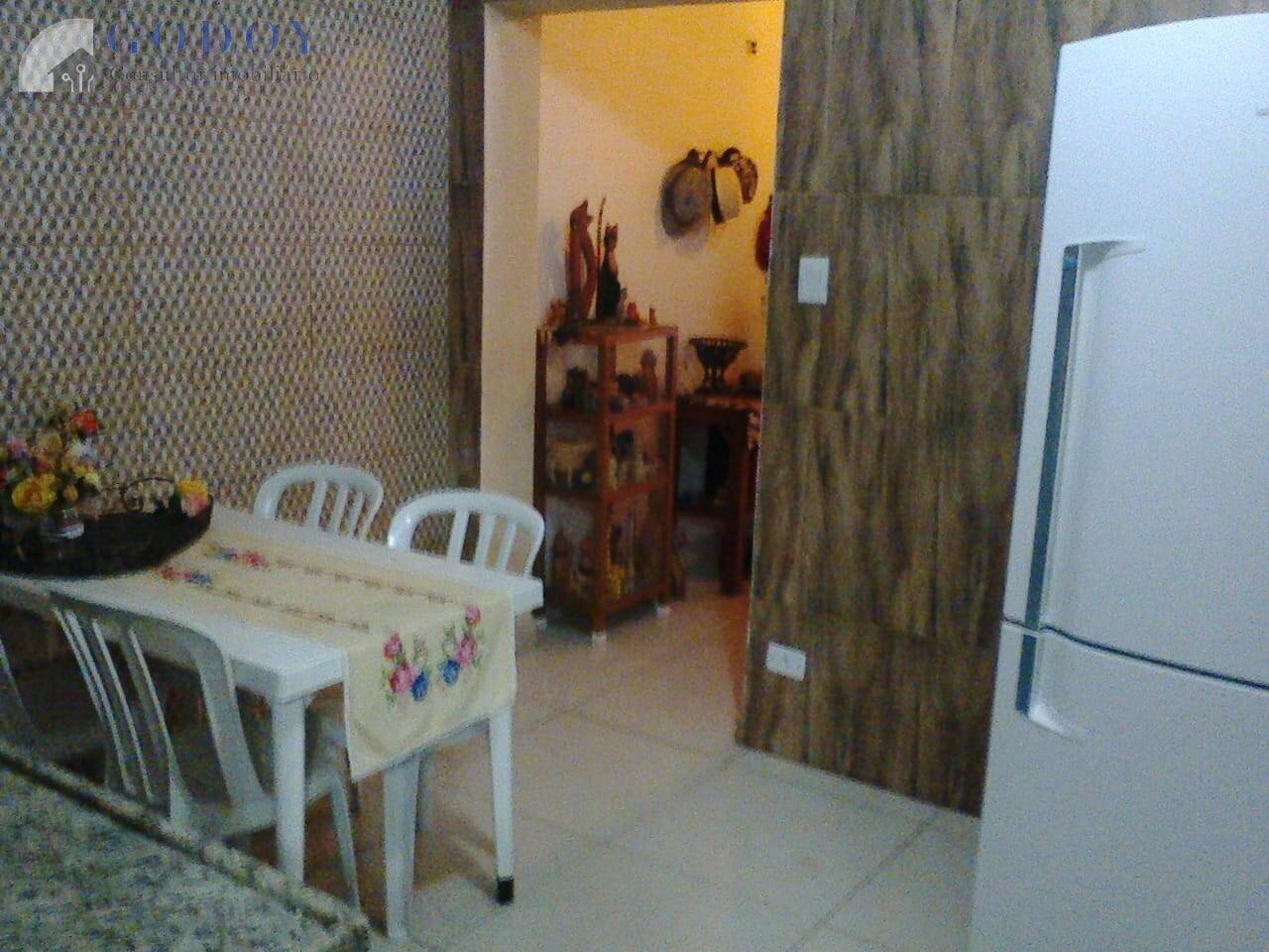 Casa, 4 quartos, 225 m² - Foto 6