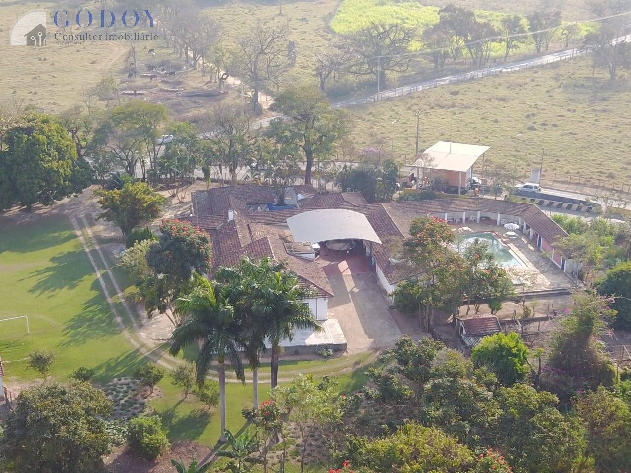 Chácara para alugar com 5 quartos, 2500m² - Foto 2