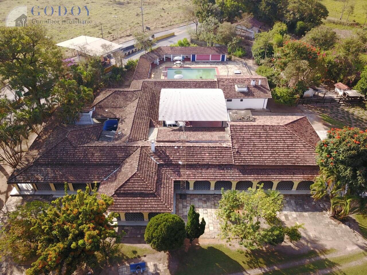 Chácara para alugar com 5 quartos, 2500m² - Foto 3