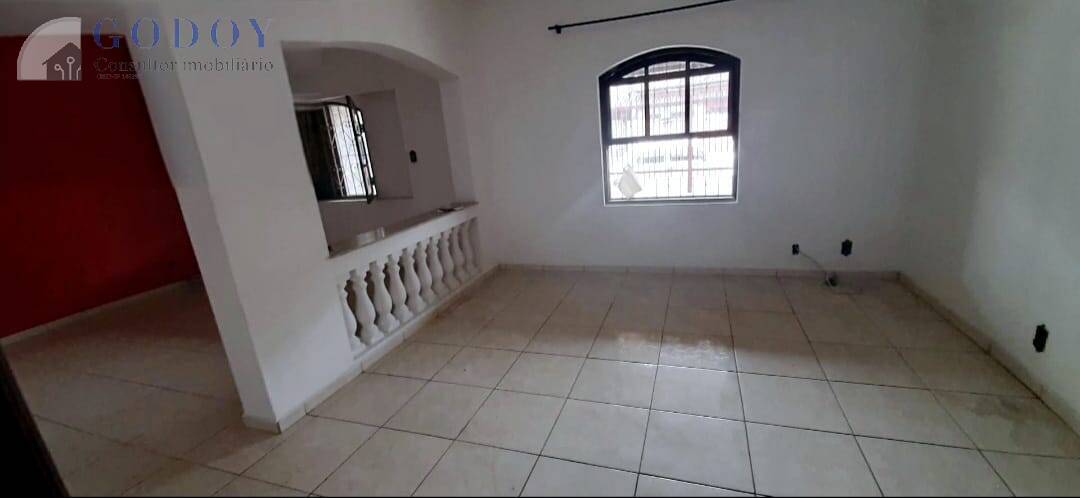 Casa à venda com 3 quartos, 209m² - Foto 3