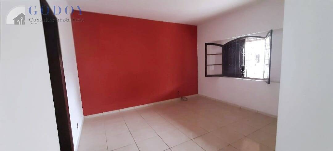 Casa à venda com 3 quartos, 209m² - Foto 4