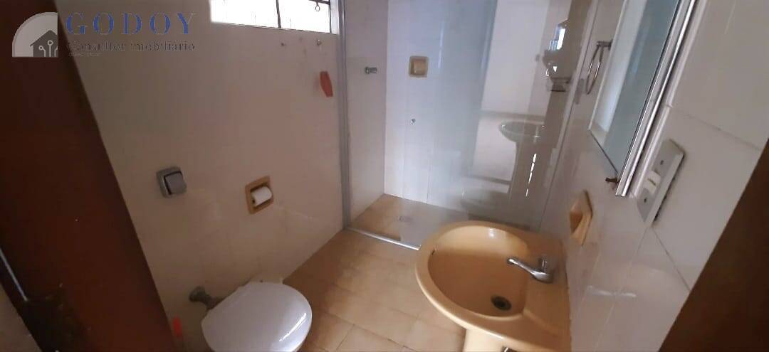 Casa à venda com 3 quartos, 209m² - Foto 7