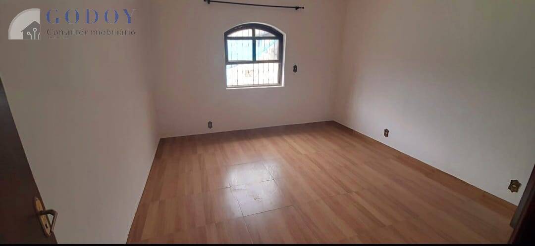 Casa à venda com 3 quartos, 209m² - Foto 10