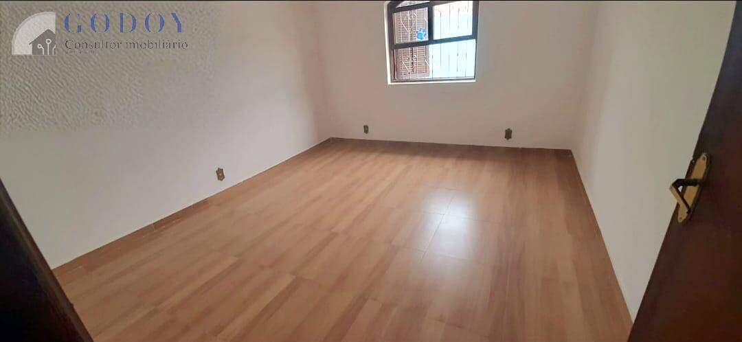 Casa à venda com 3 quartos, 209m² - Foto 12