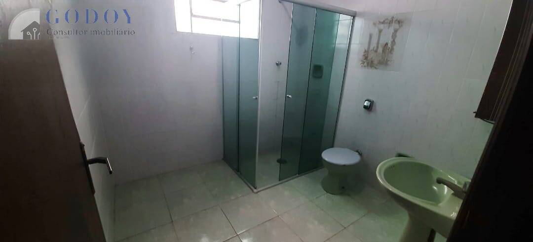 Casa à venda com 3 quartos, 209m² - Foto 14