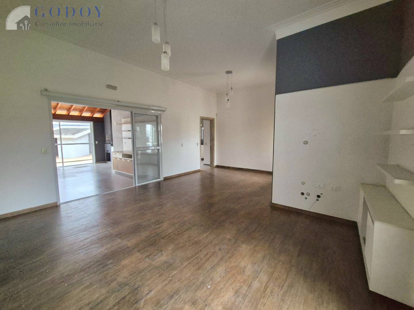 Casa de Condomínio à venda e aluguel com 3 quartos, 220m² - Foto 4