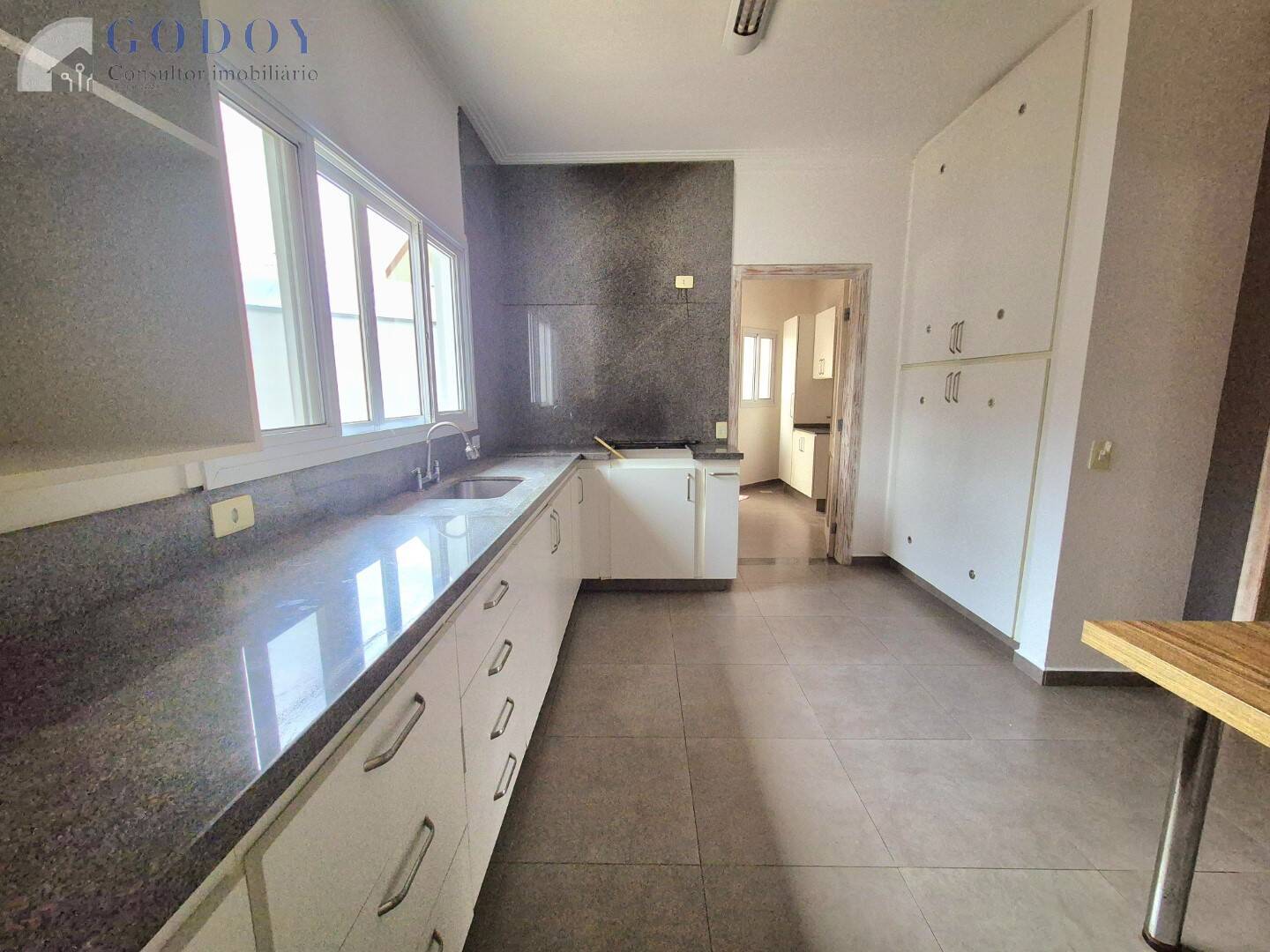Casa de Condomínio à venda e aluguel com 3 quartos, 220m² - Foto 26