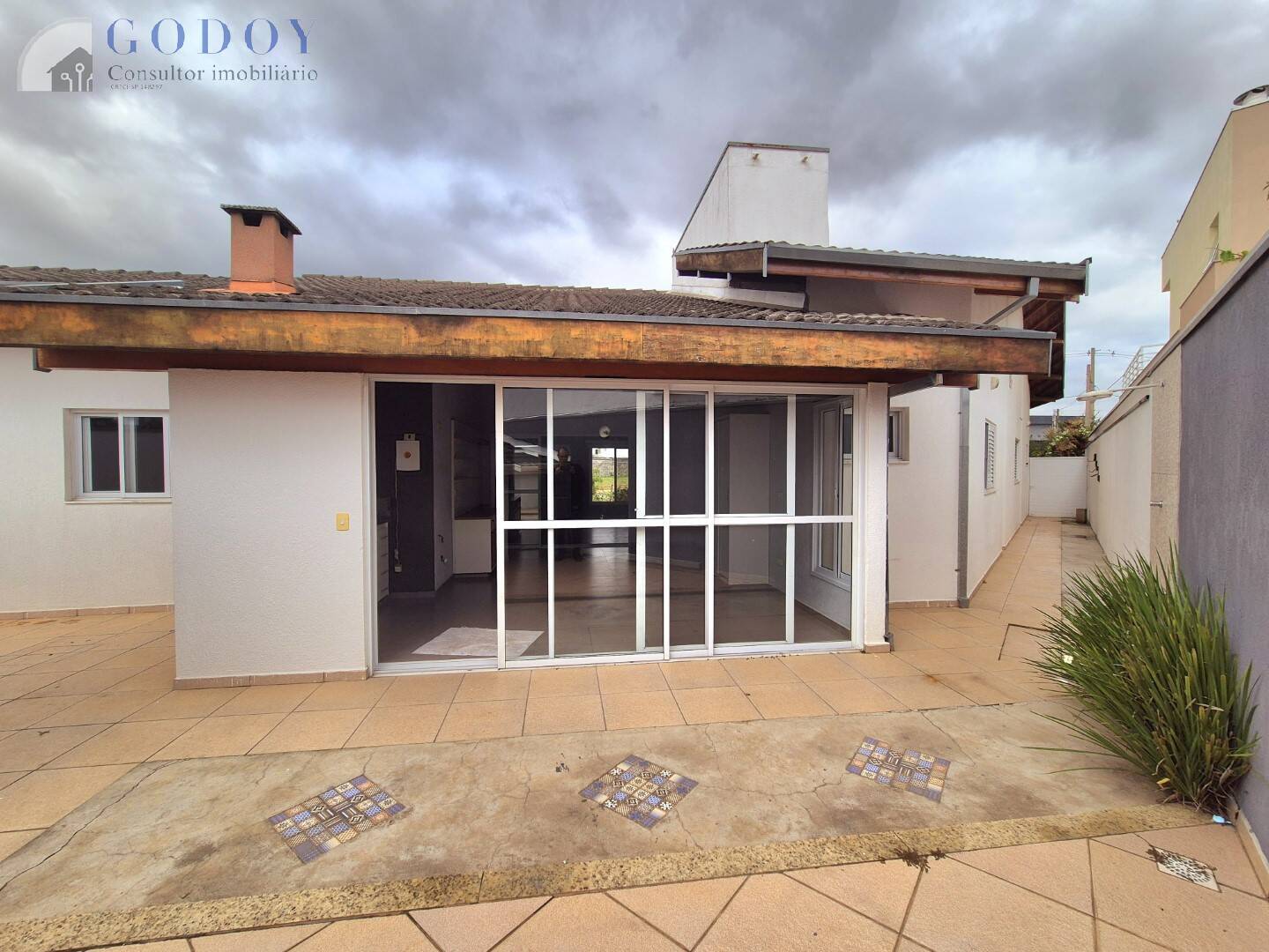 Casa de Condomínio à venda e aluguel com 3 quartos, 220m² - Foto 30