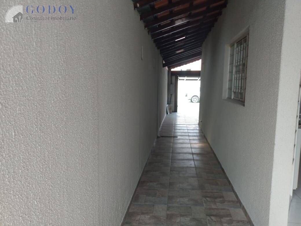 Casa à venda com 2 quartos, 65m² - Foto 6