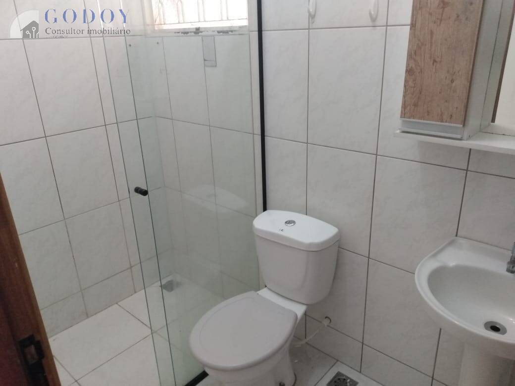 Casa à venda com 2 quartos, 65m² - Foto 8